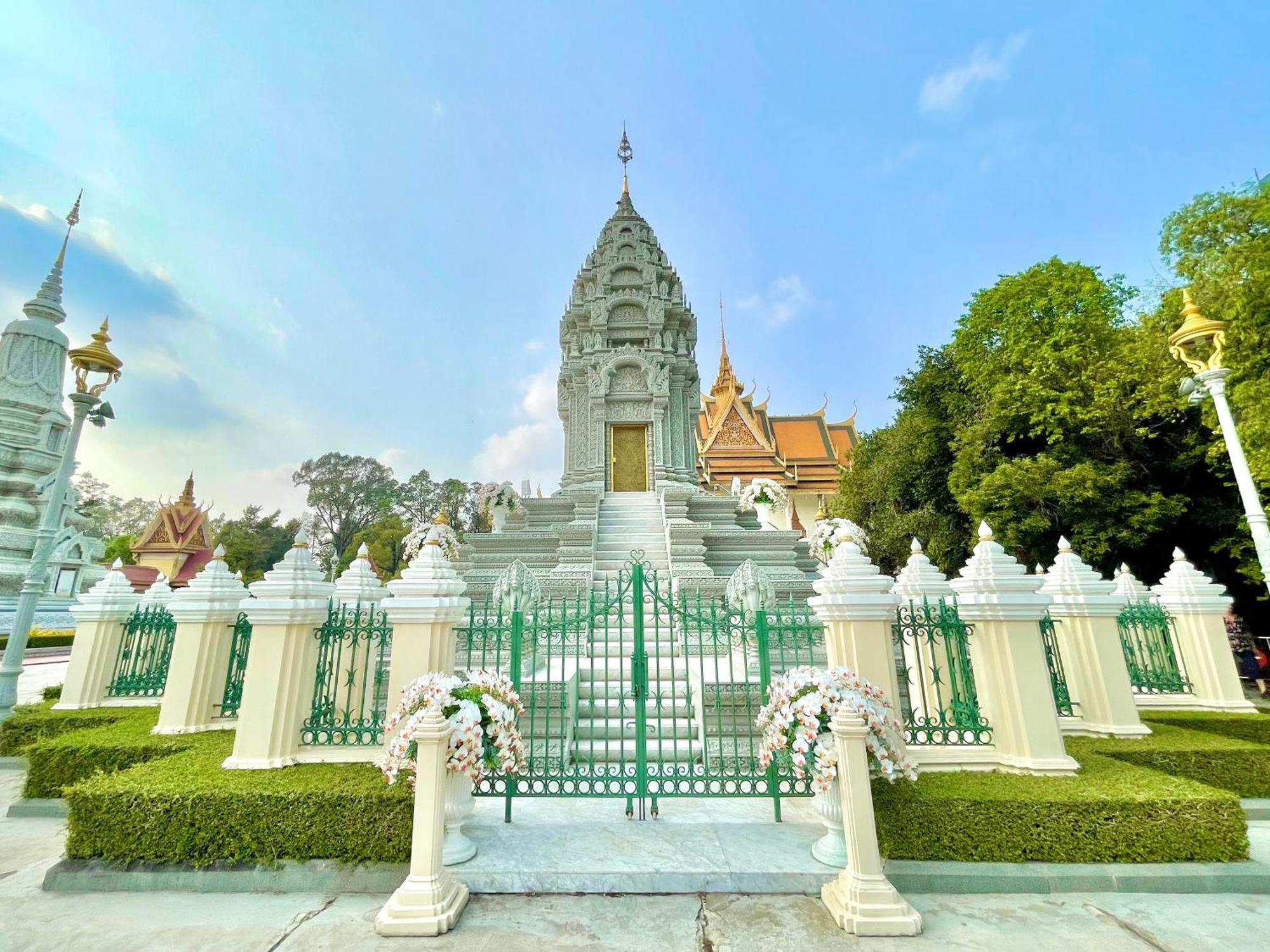 RS III Location Hostel Phnom Penh Exterior foto