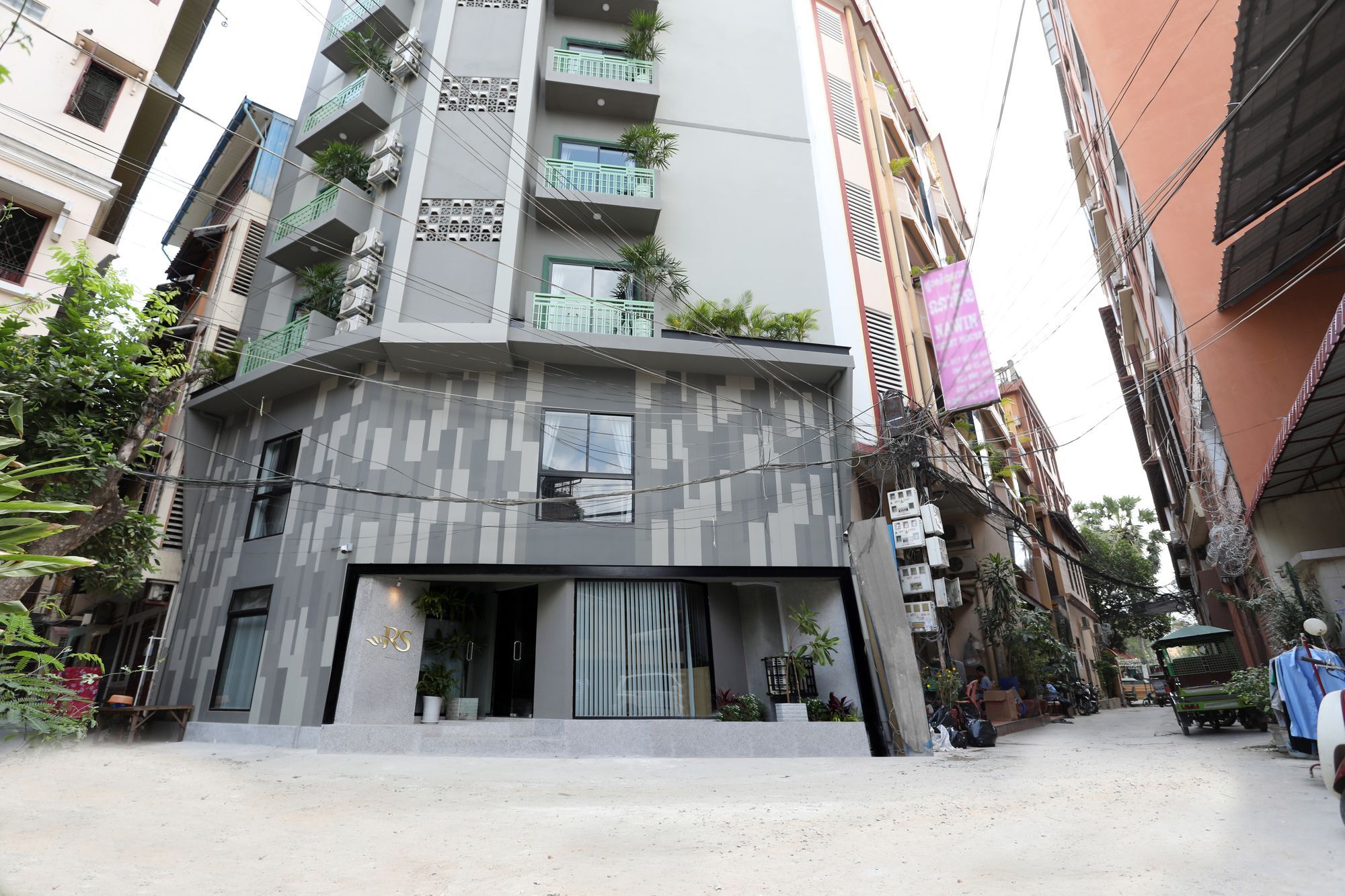 RS III Location Hostel Phnom Penh Exterior foto